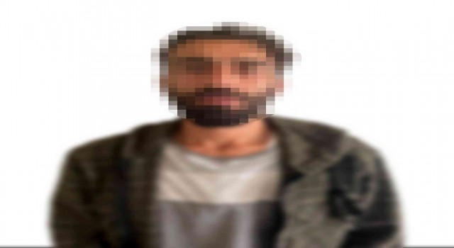 Hırsızlık yaparken suçüstü yakalanan şahıs polis memurunu bıçakladı