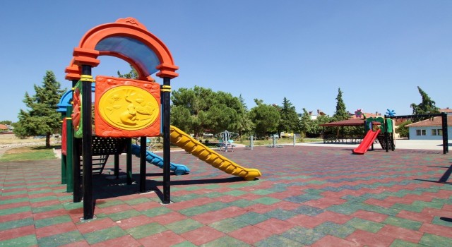 Honazda yeşil alan ve park yapım çalışmaları hızlandı