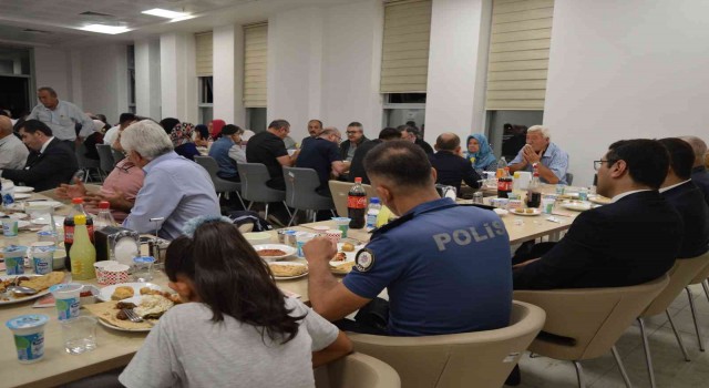 Hüyükte kaymakamlıktan gaziler onuruna yemek
