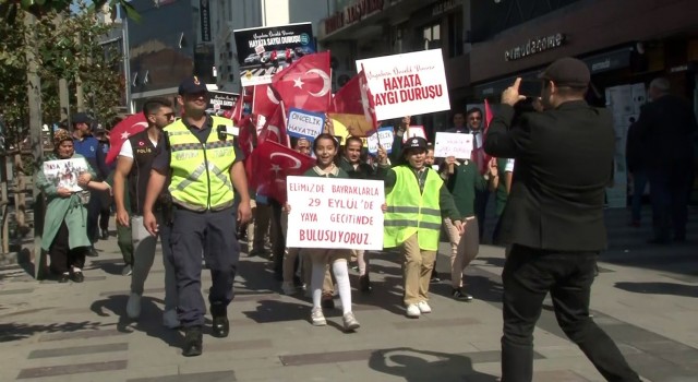 İlkokul öğrencileri yaya önceliğine dikkat çekti