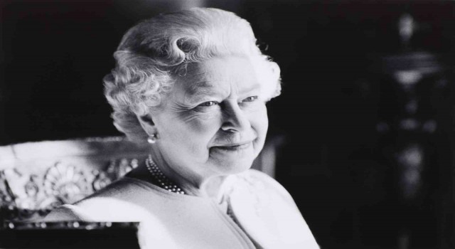 İngilterenin en uzun süre tahtta kalan hükümdarı Kraliçe II. Elizabeth hayatını kaybetti