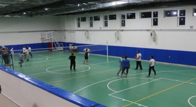 İnönüde geleneksel voleybol turnuvası başladı
