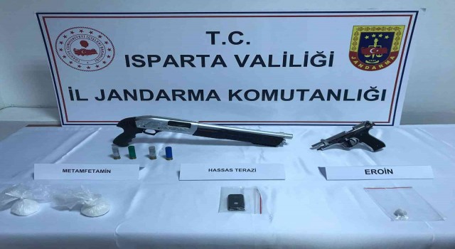 Ispartada uyuşturucuyla mücadele operasyonları: 8 şüpheli yakalandı