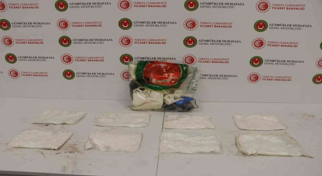 İstanbul Havalimanında arka arkaya uyuşturucu operasyonları