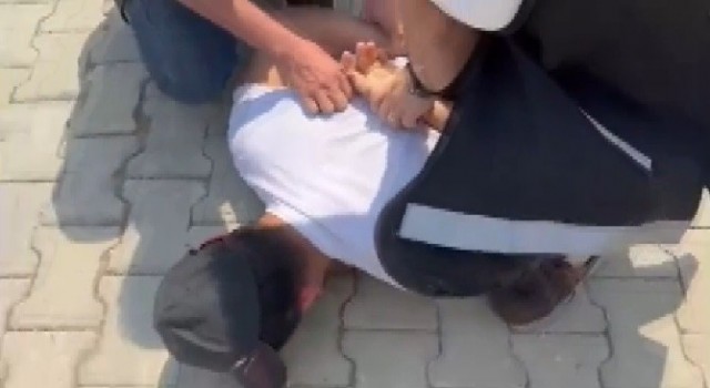 İstihbarat belirledi, narkotik yakaladı: İzmirde nefes kesen uyuşturucu operasyonu