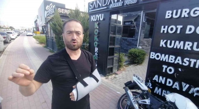 İşyerinin önünde meydana gelen kazalara isyan etti