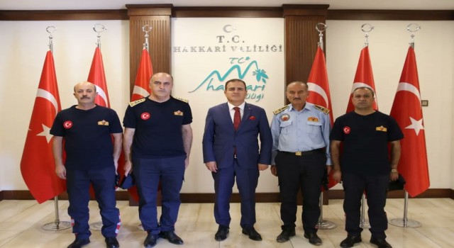 İtfaiyecilerden Vali Akbıyıka ziyaret