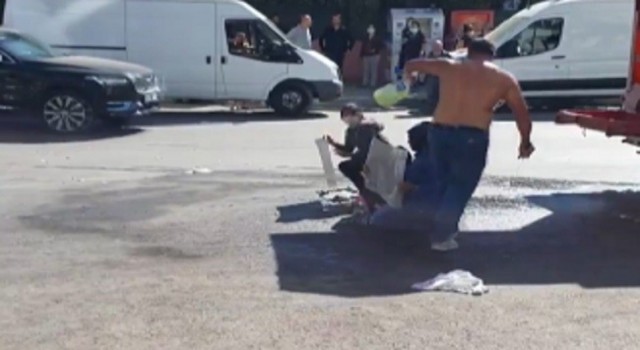 İzmirde korku dolu anlar, benzin döküp çocuklarını yakmaya kalkıştı