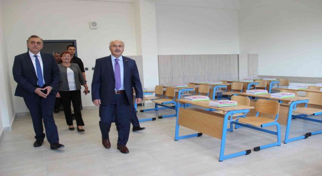 İzmirde okul binalarının deprem güvenliği için ciddi süreç yönetiliyor