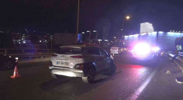 İzmirde polisleri sürükleyerek uygulamadan kaçan alkollü sürücü dehşet saçtı