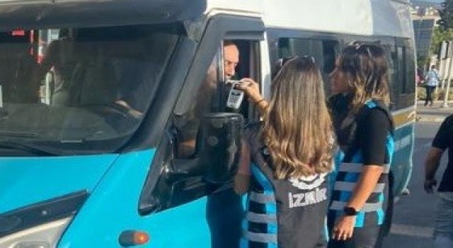 İzmirde yolcu minibüslerine şok denetleme