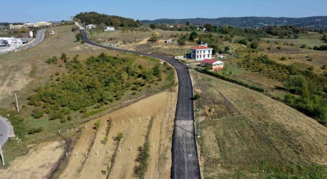 İzmit Belediyesinden Kulmahmuta 800 metrelik asfalt yol