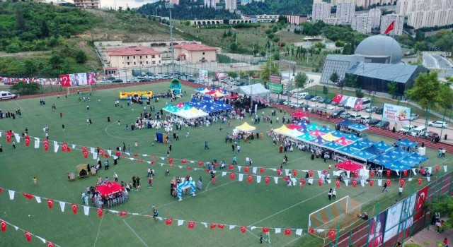 İzmitte coşkulu sünnet töreni