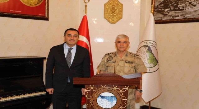 Jandarma Genel Komutanı Karsta ziyaretlerde bulundu