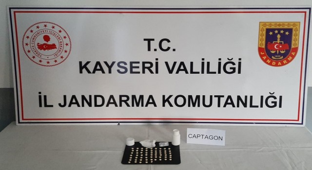 Jandarma uyuşturucuya geçit vermiyor