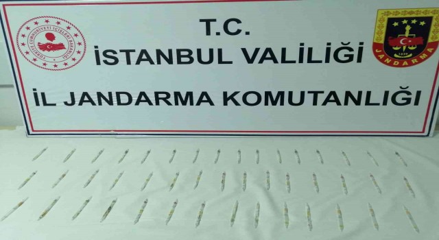 Jandarmadan operasyon: 45 tüp kobra yılanı zehri ele geçirildi