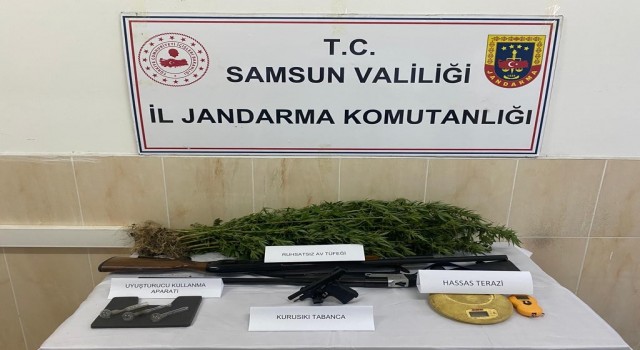 Jandarmadan uyuşturucu operasyonu: Baba-oğula gözaltı