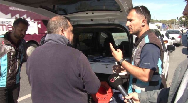 Kadıköyde, başkasının ehliyetini kullanan taksici denetime takıldı ceza üstüne ceza yağdı, aracı trafikten men edildi
