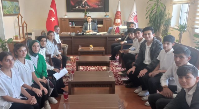 Kahtada tiyatro ile uyuşturucu bağımlılığına dikkat çekiliyor