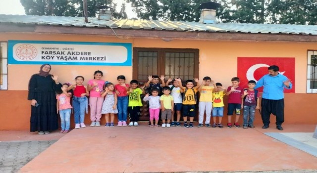 Kapalı köy okulunda 3 yıl aradan sonra yeniden ders zili çaldı