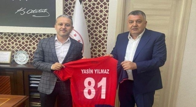 Kapoğlundan Yasin Yılmaza Düzcespor forması