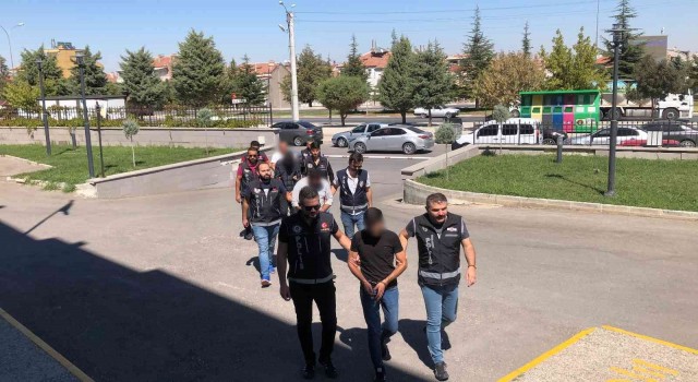 Karamanda uyuşturucudan gözaltına alınan 4 şüpheliden 3ü tutuklandı
