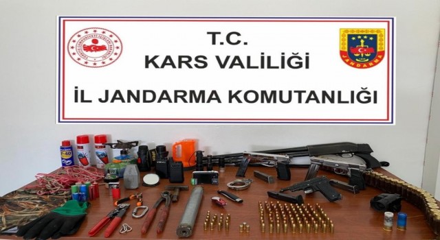 Karsta JASAT timleri hayvan hırsızlarını çökertti
