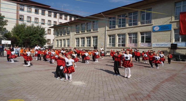 Kastamonuda yeni eğitim-öğretim yılı başladı