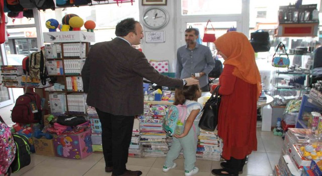 Kaymakam Bayramdan esnaf ziyareti