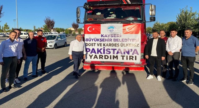 Kayseri Büyükşehir, sel felaketi yaşayan Pakistana yardım tırı gönderdi