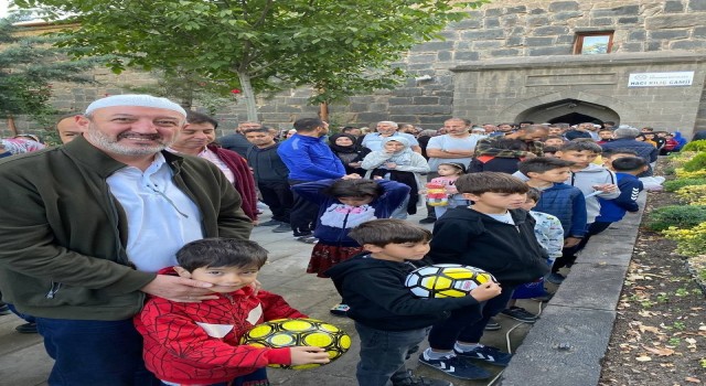 Kayseride aileler sabah namazında bir araya geldi