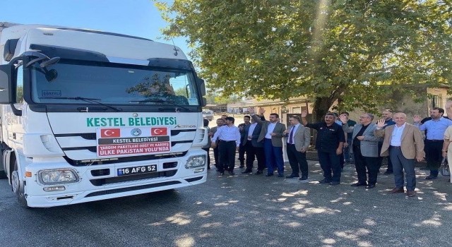 Kestelden Pakistana insani yardım tırı