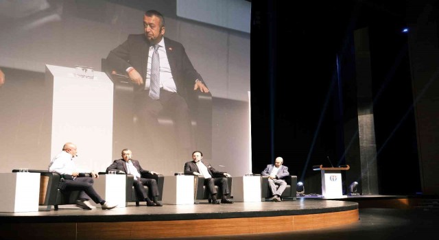 Kileci, “E-İhracatla Küçülen Dünya” adlı panelde konuştu