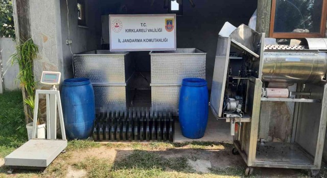 Kırklarelide 1,5 ton kaçak şarap ele geçirildi