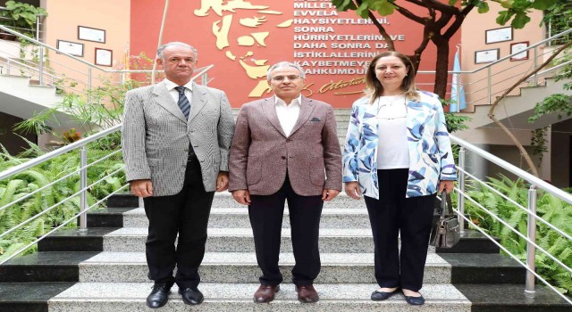 KKTC Başkonsolosu Demirelden Rektör Özaydına ziyaret