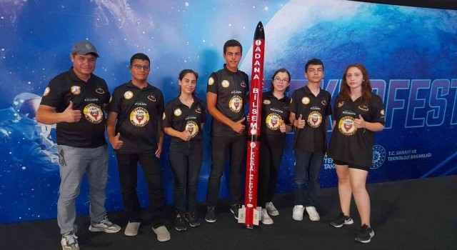 Kocaispir TEKNOFESTte Türkiye ikincisi olan gençleri kutladı