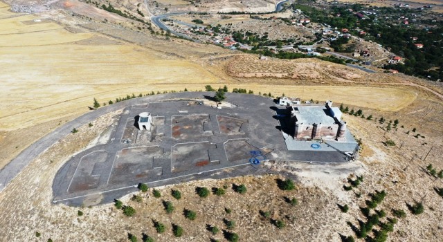 Kocasinanda 8 asırlık köşk, gök gözlem evi oluyor
