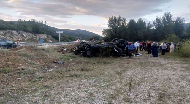 Kontrolden çıkan cip takla attı: 3 yaralı
