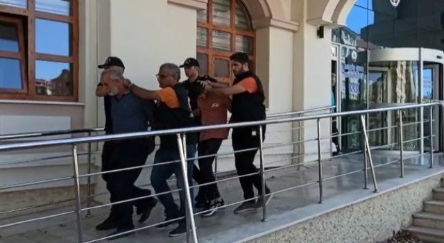 Konyada 2 kişinin öldüğü kavgaya karışan 4 şüpheli adliyeye sevk edildi