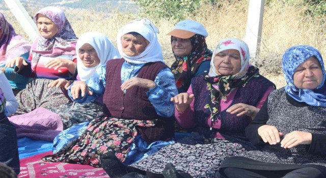 Köylüler 1247 rakımlı zirvede yağmur duasına çıktı