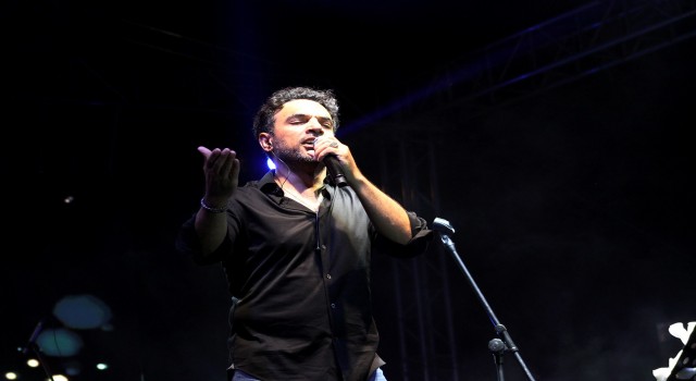 Kulanın kurtuluşunun 100. yılında Uğur Aslan sahne aldı