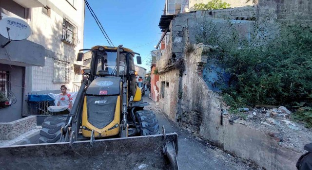 Kuştepede metruk binalar tek tek yıkılıyor