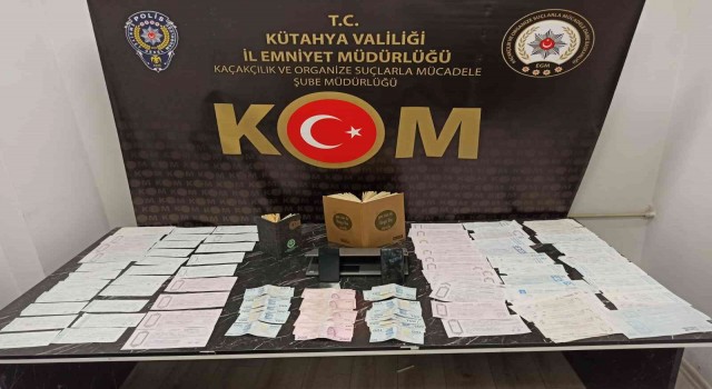Kütahyadaki tefeci operasyonunda, 5 milyon 397 bin 575 TL tutarında senet ele geçirildi