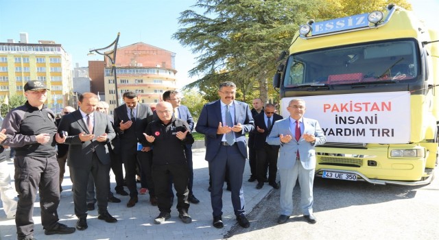 Kütahyadan Pakistana ikinci yardım tırı