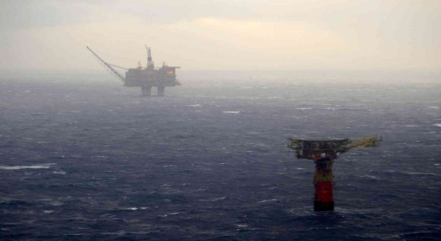 Kuzey Denizindeki TotalEnergiese ait açık deniz petrol ve gaz tesisi yakınında yetkisiz dron faaliyeti