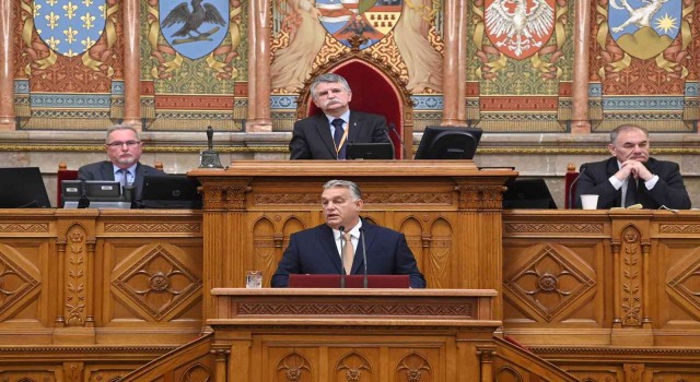 Macaristan Başbakanı Orban: “Yaptırımlarla Avrupa kendi ayağına kurşun sıktı”