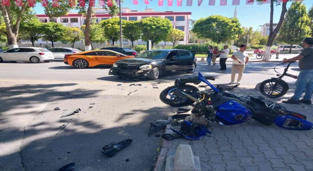 Malatyada iki ayrı kazada 3 kişi yaralandı