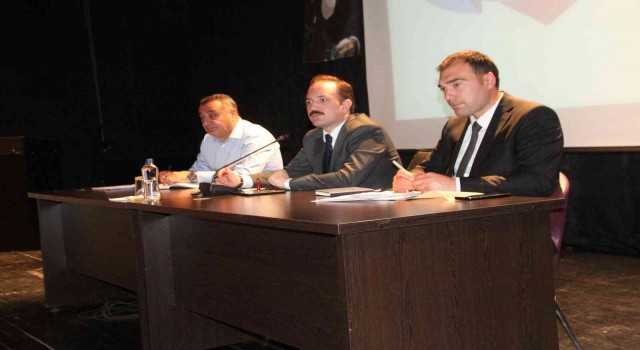 Malazgirtte muhtarlara seminer verildi