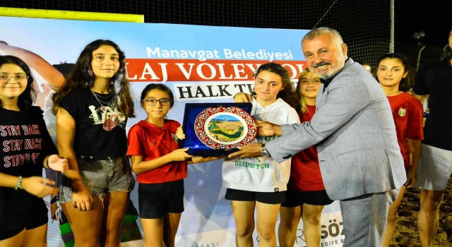 Manavgatta plaj voleybolu şöleni sona erdi