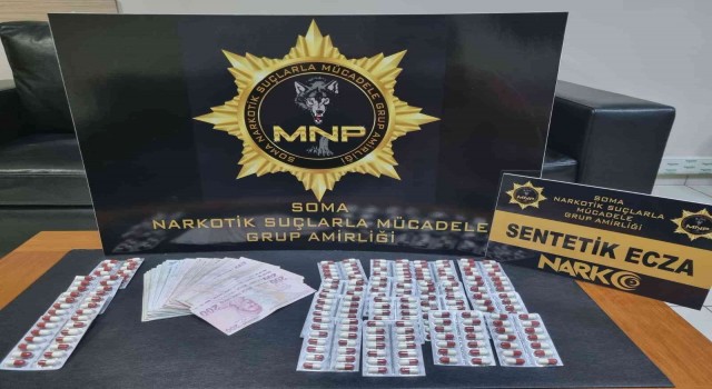 Manisada uyuşturucu tacirlerine operasyon: 2 kişi tutuklandı
